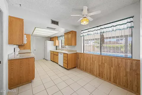 Kitchen - 2403 E Del Rio Dr, Tempe, AZ 85282 photo 1 of 6