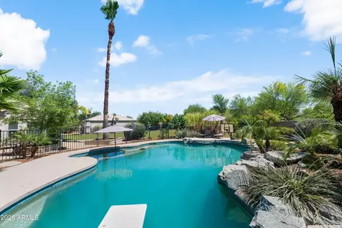Exterior - 370 S Equestrian Ct, Gilbert, AZ 85296 photo 12 of 50