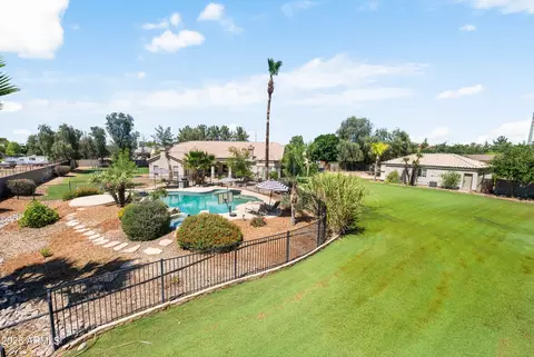 Exterior - 370 S Equestrian Ct, Gilbert, AZ 85296 photo 18 of 50