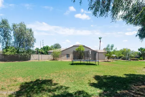 Exterior - 370 S Equestrian Ct, Gilbert, AZ 85296 photo 27 of 50