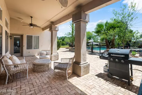Exterior - 370 S Equestrian Ct, Gilbert, AZ 85296 photo 7 of 50