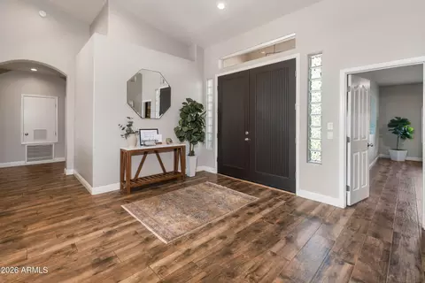 Entry Way - 370 S Equestrian Ct, Gilbert, AZ 85296 photo 2 of 5