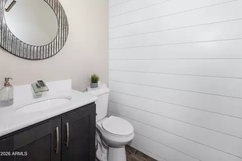 Bath - 370 S Equestrian Ct, Gilbert, AZ 85296 photo 5 of 7
