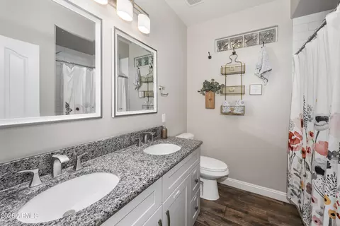 Bath - 370 S Equestrian Ct, Gilbert, AZ 85296 photo 6 of 7