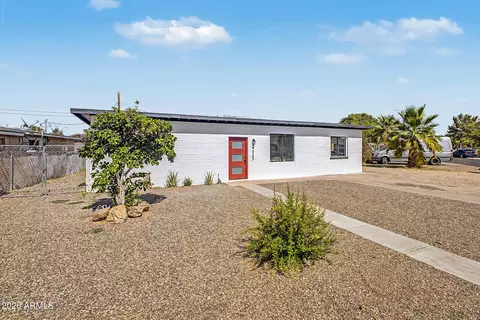 Exterior - 4123 N 30th Dr, Phoenix, AZ 85017 photo 2 of 10