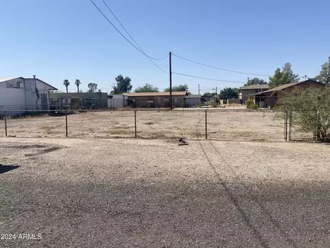 1512 N Granite St #B, Florence, AZ 85132