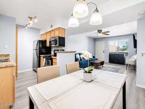5995 N 78th St #2020, Scottsdale, AZ 85250