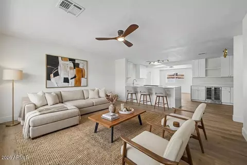 2507 W Corrine Dr, Phoenix, AZ 85029
