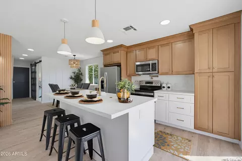 26405 S Greencastle Dr, Sun Lakes, AZ 85248