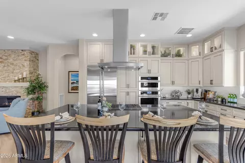 792 E Citrus Hollow Way, Queen Creek, AZ 85140