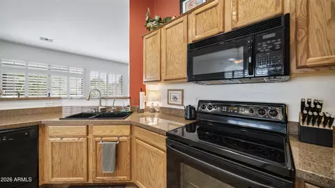 Kitchen - 4753 E Jude Ct, Gilbert, AZ 85298 photo 4 of 5