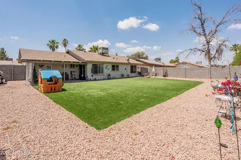 Exterior - 2520 E Libby St, Phoenix, AZ 85032 photo 6 of 12