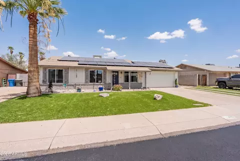 Exterior - 2520 E Libby St, Phoenix, AZ 85032 photo 2 of 12