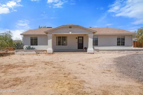 44814 N 10th St, New River, AZ 85087