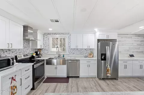 1621 E Villa Rita Dr, Phoenix, AZ 85022 photo 3