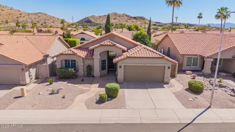 2435 E Cathedral Rock Dr, Phoenix, AZ 85048
