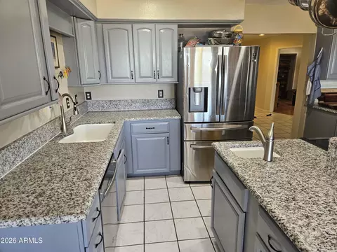 Kitchen - 4510 E Wickersham Rd, Hereford, AZ 85615 photo 3 of 7
