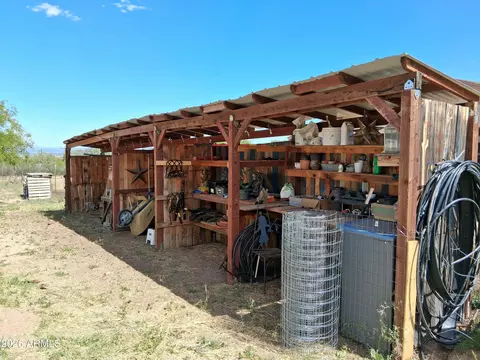 Exterior - 4510 E Wickersham Rd, Hereford, AZ 85615 photo 8 of 22