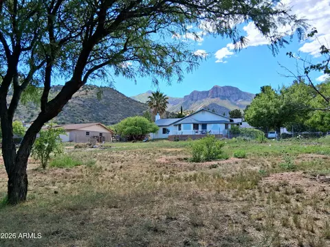 Exterior - 4510 E Wickersham Rd, Hereford, AZ 85615 photo 1 of 22