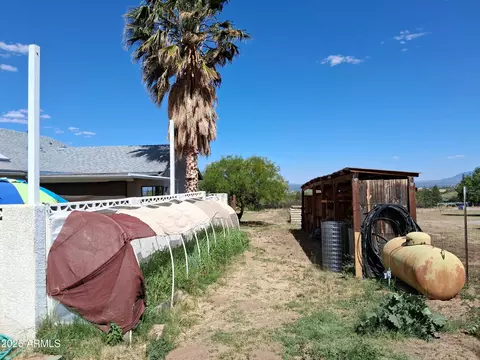 Exterior - 4510 E Wickersham Rd, Hereford, AZ 85615 photo 7 of 22