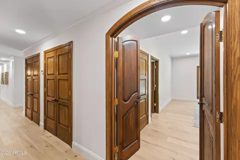 Entry Way - 230 W Morten Ave, Phoenix, AZ 85021 photo 4 of 7