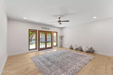 Living - 230 W Morten Ave, Phoenix, AZ 85021 photo 10 of 11