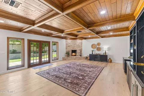 Living - 230 W Morten Ave, Phoenix, AZ 85021 photo 8 of 11