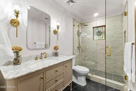 Bath - 230 W Morten Ave, Phoenix, AZ 85021 photo 11 of 12
