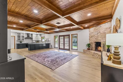Living - 230 W Morten Ave, Phoenix, AZ 85021 photo 3 of 11