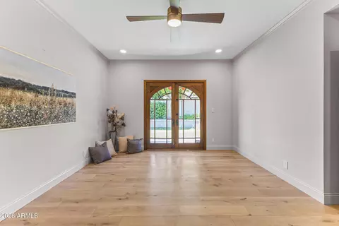 Living - 230 W Morten Ave, Phoenix, AZ 85021 photo 11 of 11
