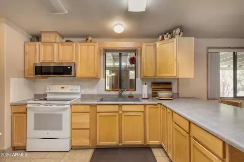 1102 W Chatham Dr, Payson, AZ 85541 photo 3