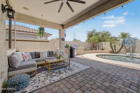 Exterior - 4382 E Killarney St, Gilbert, AZ 85298 photo 5 of 17