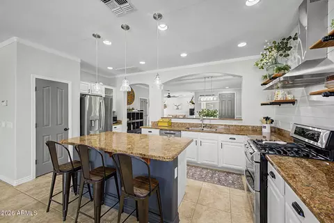 Kitchen - 4382 E Killarney St, Gilbert, AZ 85298 photo 3 of 6
