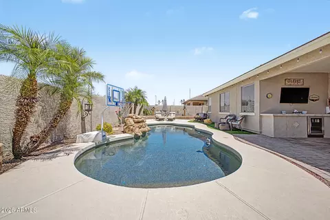 Exterior - 4382 E Killarney St, Gilbert, AZ 85298 photo 4 of 17