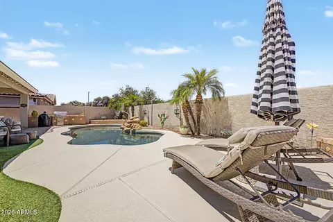 Exterior - 4382 E Killarney St, Gilbert, AZ 85298 photo 8 of 17