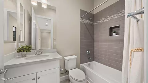 Bath - 3882 E Andalusia Ave, Gilbert, AZ 85298 photo 4 of 8