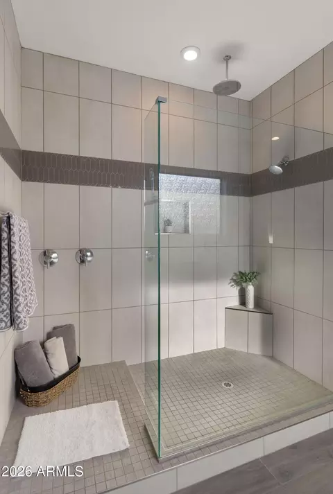 Bath - 3882 E Andalusia Ave, Gilbert, AZ 85298 photo 1 of 8