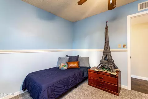 Bedroom - 3570 W Pershing Ave, Phoenix, AZ 85029 photo 3 of 5