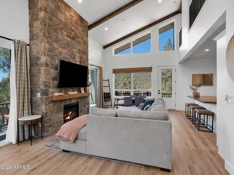 Living - 4524 Sundown Ln, Pine, AZ 85544 photo 2 of 7