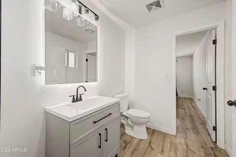 Bath - 3901 W Elm St, Phoenix, AZ 85019 photo 2 of 3