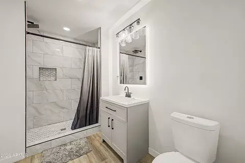 Bath - 3901 W Elm St, Phoenix, AZ 85019 photo 1 of 3