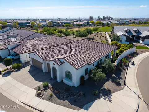 17331 W Wildwood St, Surprise, AZ 85388