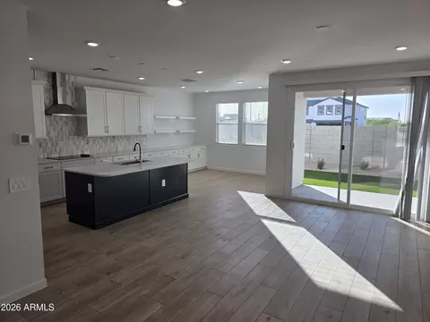 Kitchen - 9730 S 11th Pl S, Phoenix, AZ 85042 photo 1 of 1