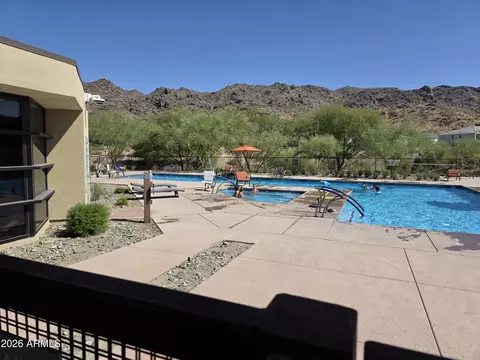 Exterior - 9730 S 11th Pl S, Phoenix, AZ 85042 photo 9 of 11