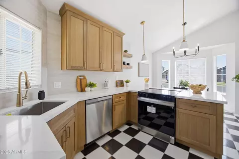 Kitchen - 3134 E Mckellips Rd #69, Mesa, AZ 85213 photo 3 of 4