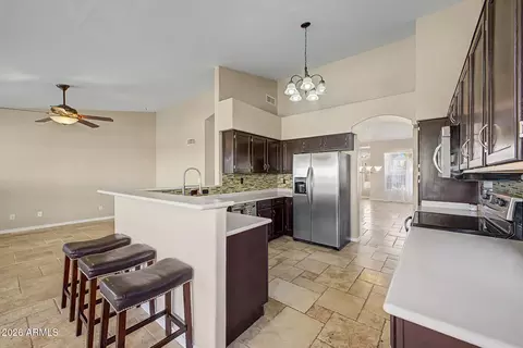 Kitchen - 4031 E Cathedral Rock Dr, Phoenix, AZ 85044 photo 2 of 4