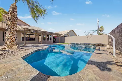 Exterior - 4031 E Cathedral Rock Dr, Phoenix, AZ 85044 photo 3 of 4