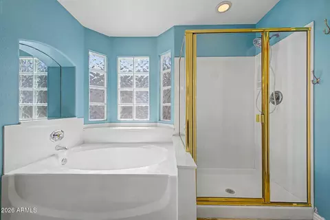 Bath - 4031 E Cathedral Rock Dr, Phoenix, AZ 85044 photo 3 of 4