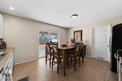 Dining - 540 E Garnet Ave, Mesa, AZ 85204 photo 1 of 2