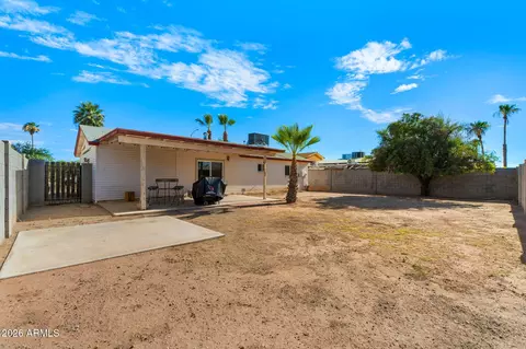 Exterior - 540 E Garnet Ave, Mesa, AZ 85204 photo 2 of 3